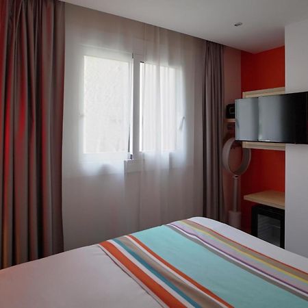 Hotel La Regence Courbevoie Zewnętrze zdjęcie